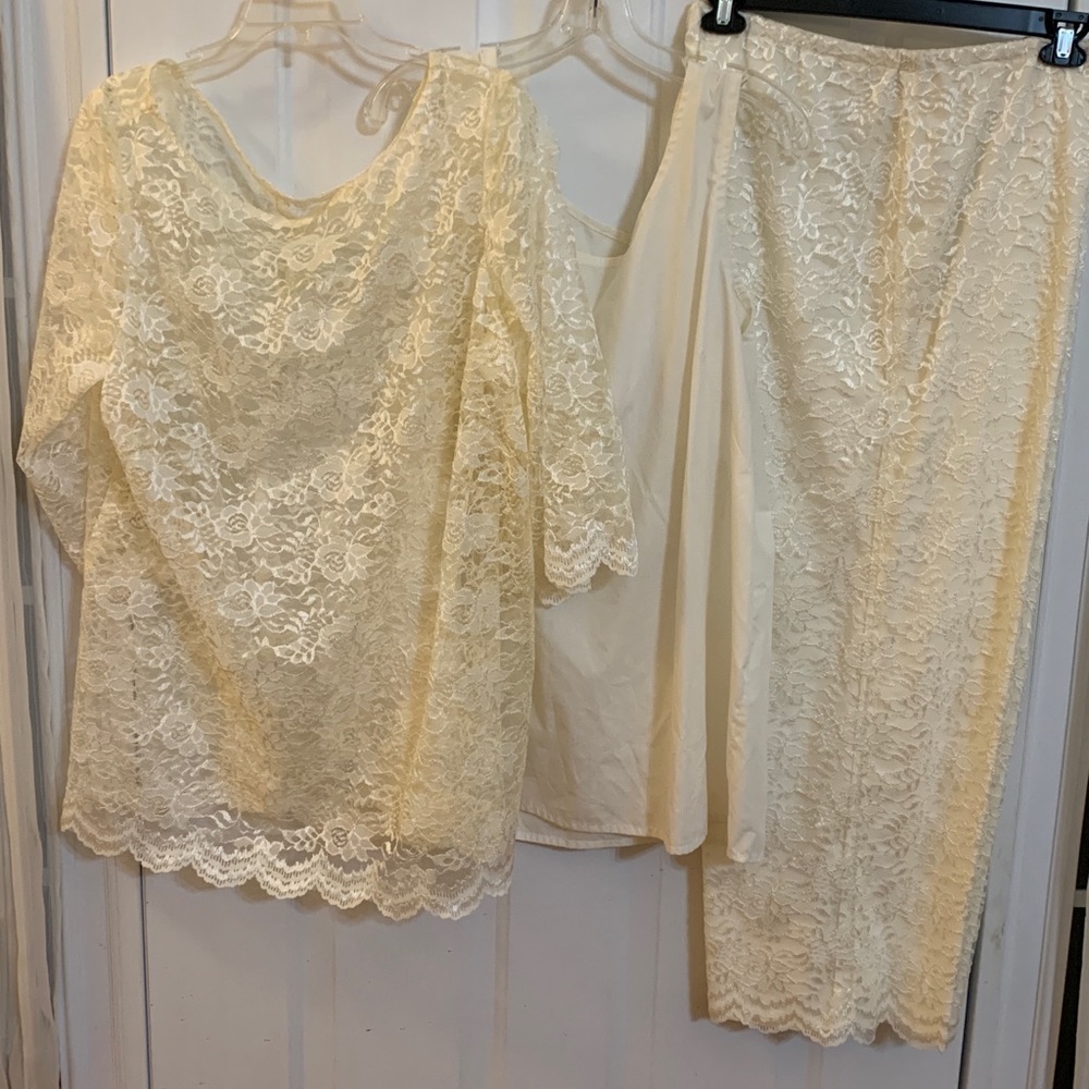 Handmade Lace Top & Pants, Size 3X, Ivory